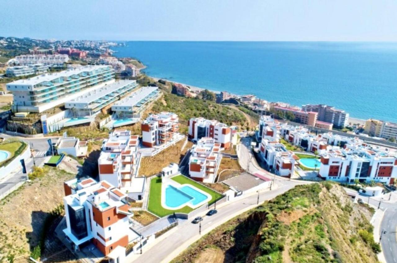 Modern Apartment-Sea View フエンヒロラ エクステリア 写真